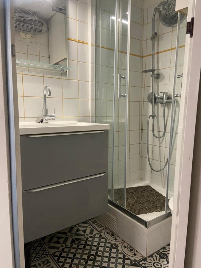 פריז Tres Bel Appartement Montmartre מראה חיצוני תמונה