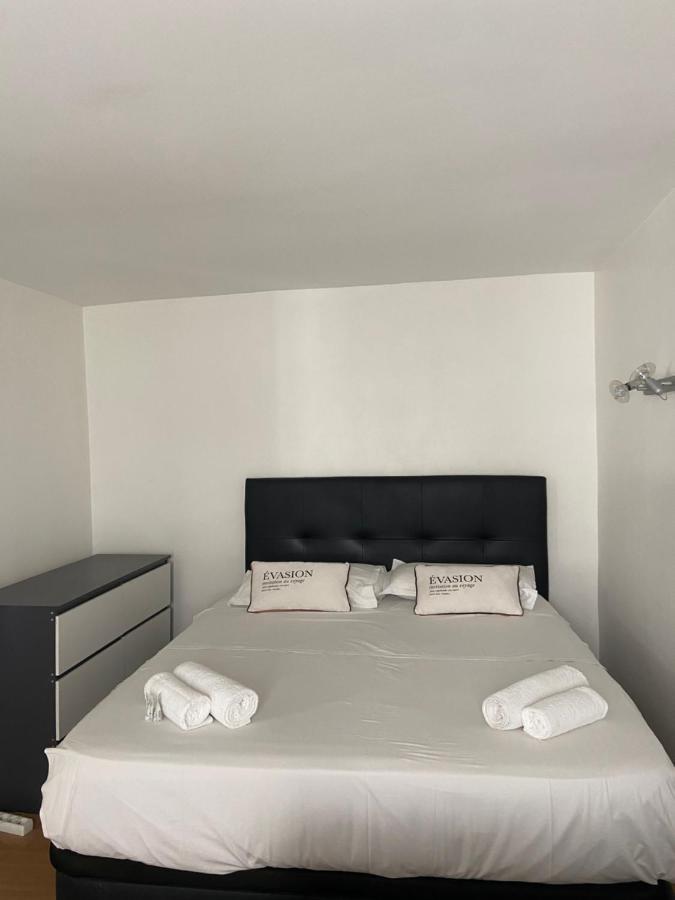 פריז Tres Bel Appartement Montmartre מראה חיצוני תמונה